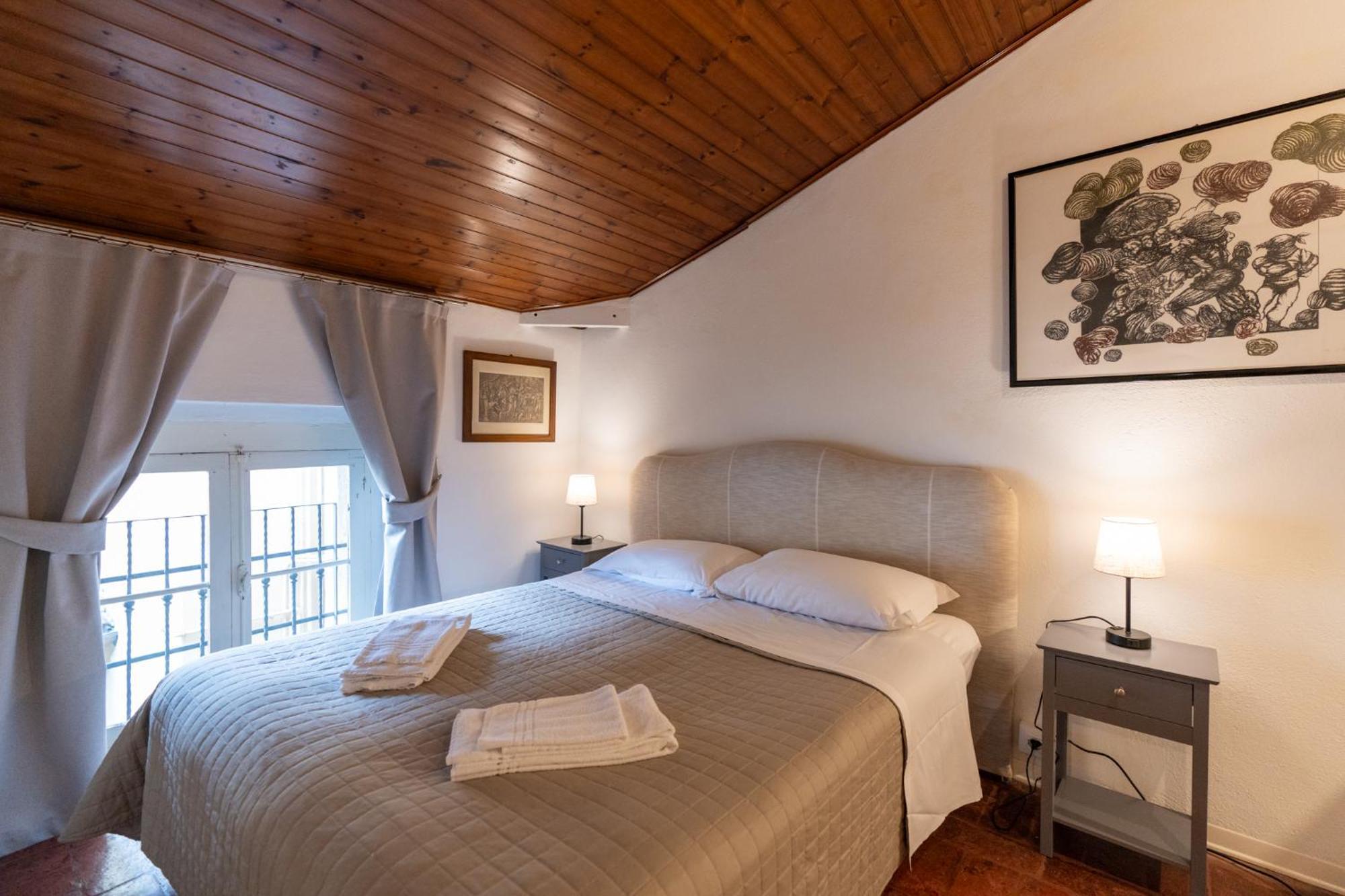 Palazzo Delle Guglie By Postcardsfrom Apartahotel *