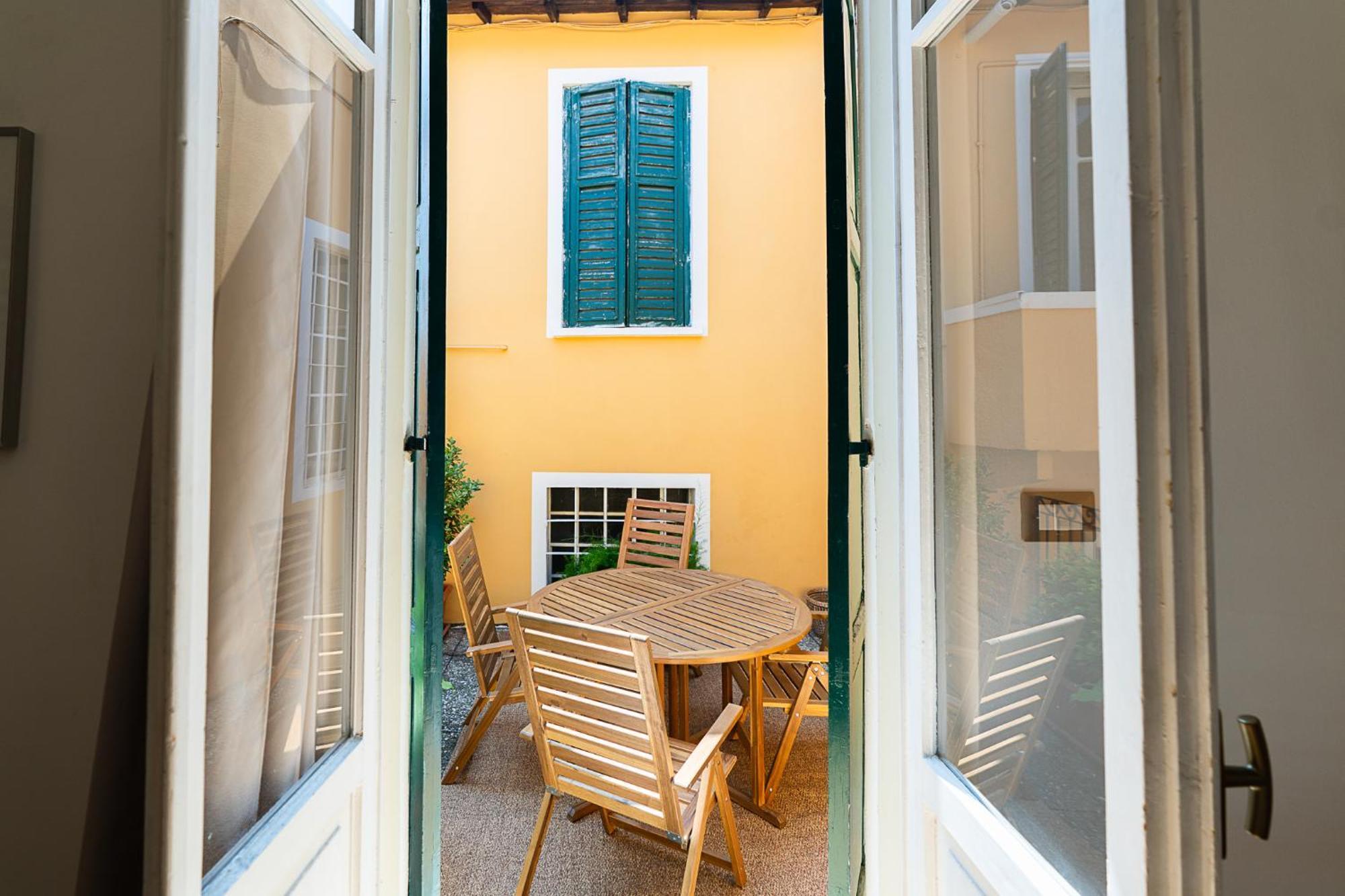 Apartahotel Palazzo Delle Guglie By Postcardsfrom