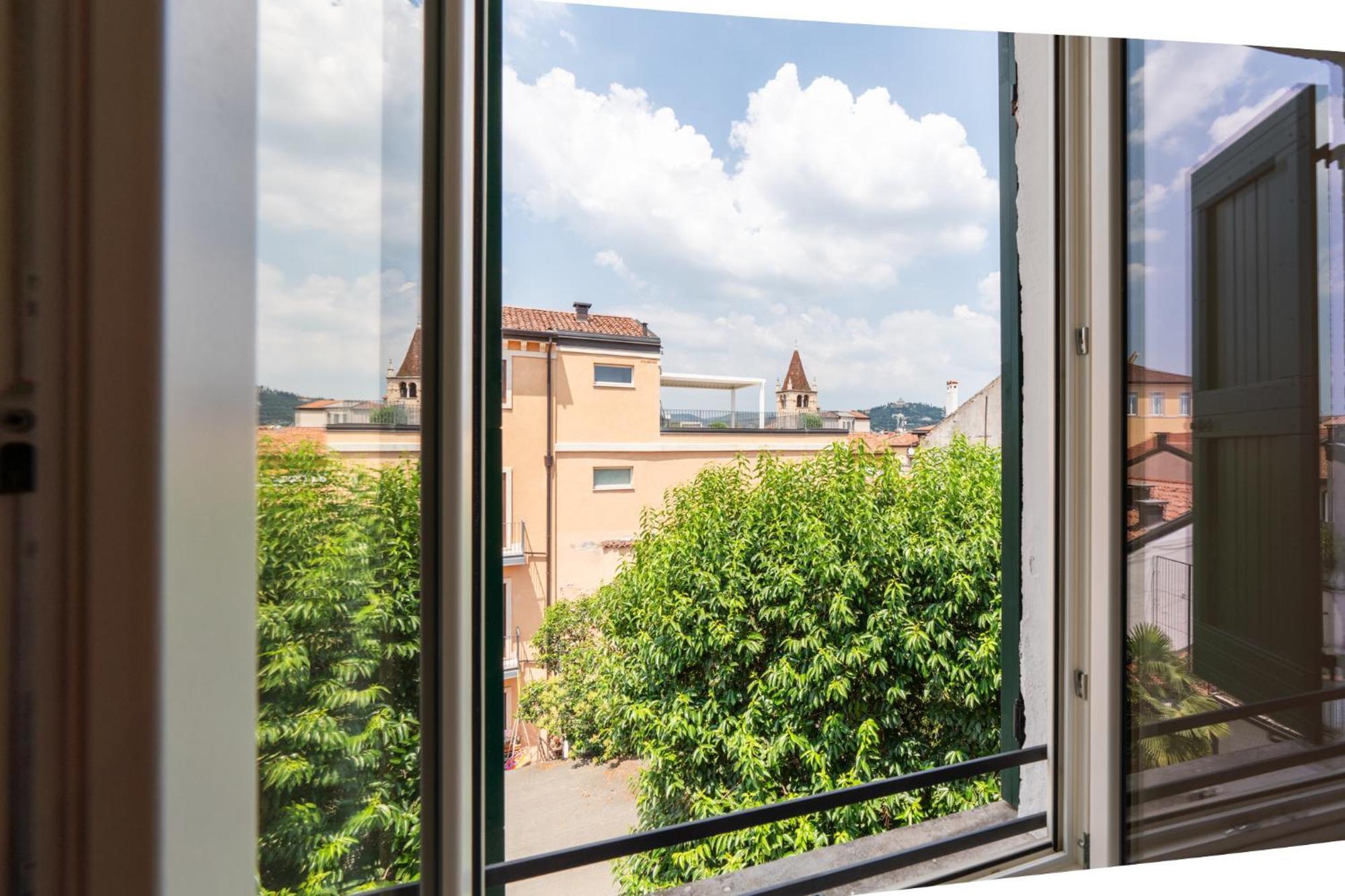 Aparthotel Palazzo Delle Guglie By Postcardsfrom